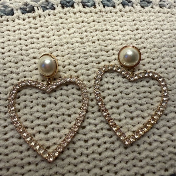 BaubleBar Jewelry - BaubleBar Gold and Pearl Heart Earrings